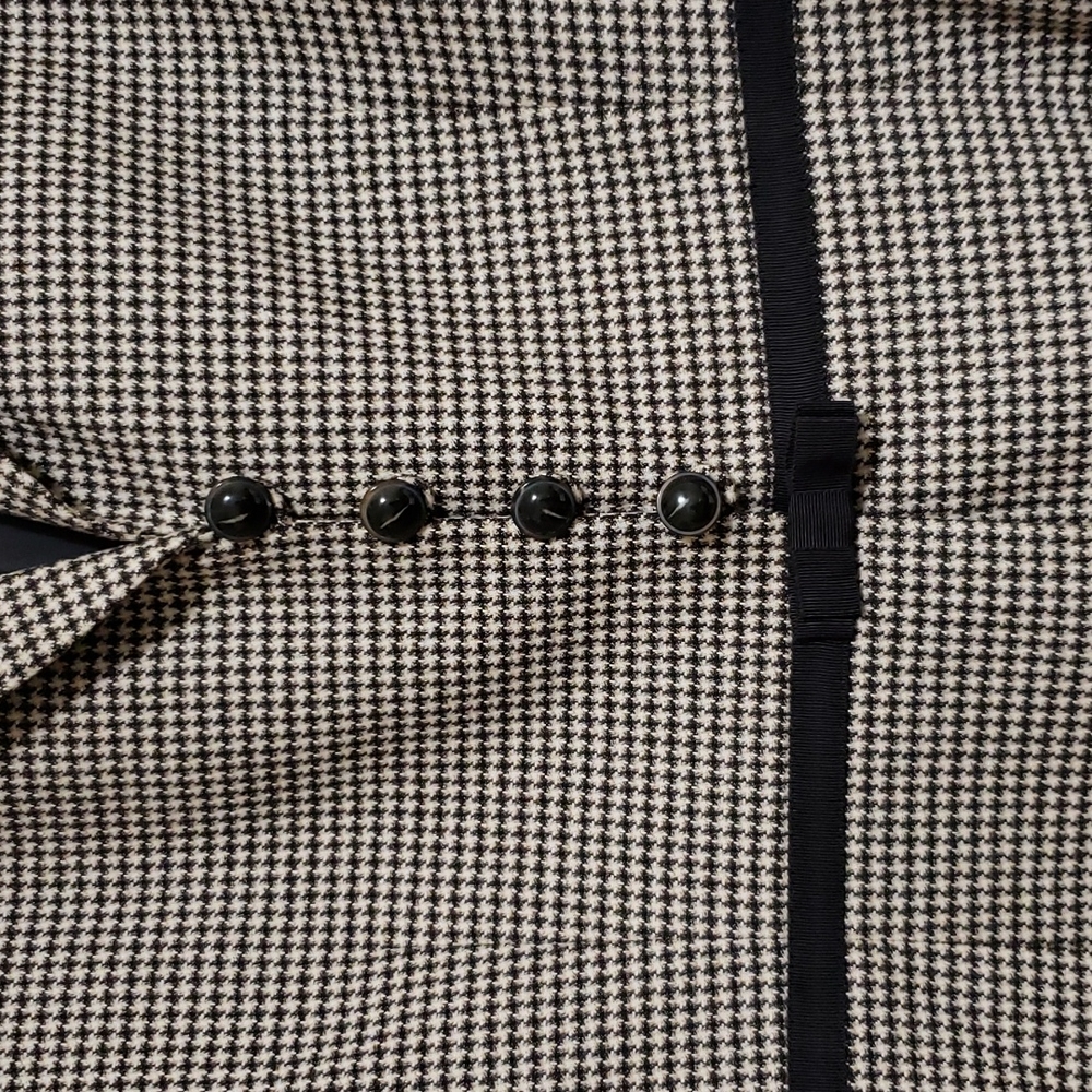 Tahari Arthur S. Levine Jacket - Picture 2 of 11